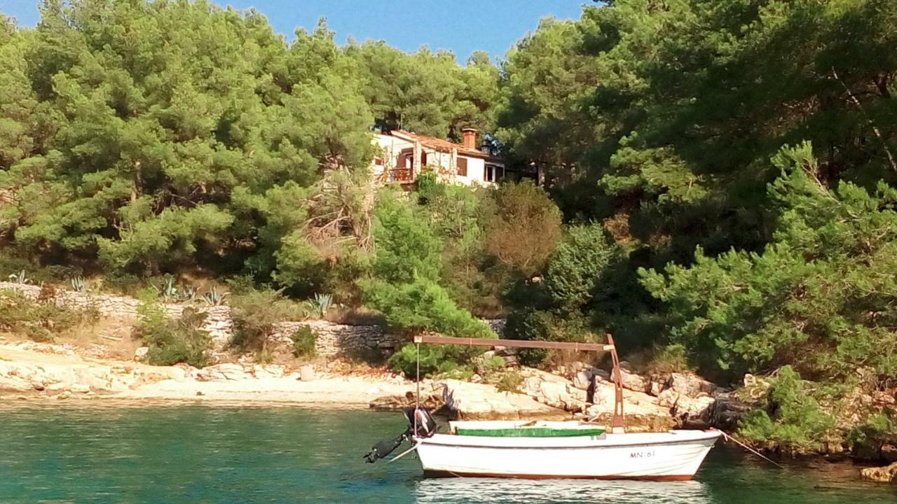 Juka House Villa Milna  Buitenkant foto
